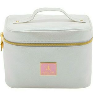 White jeffree star bag (repost)